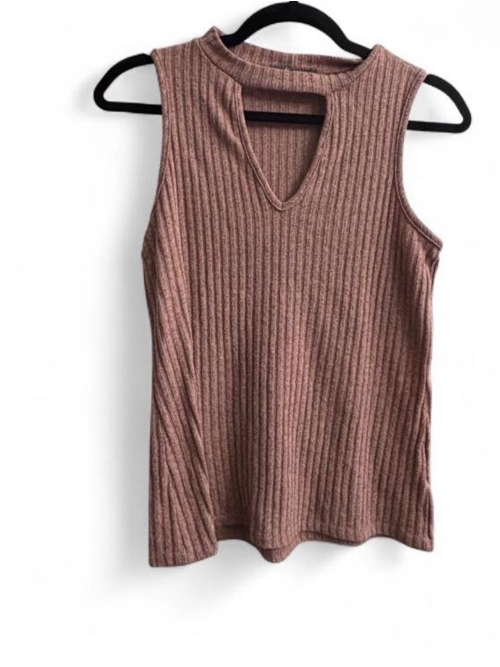 Pinc Mauve Ribbed V-Notch Sleeveless Tank